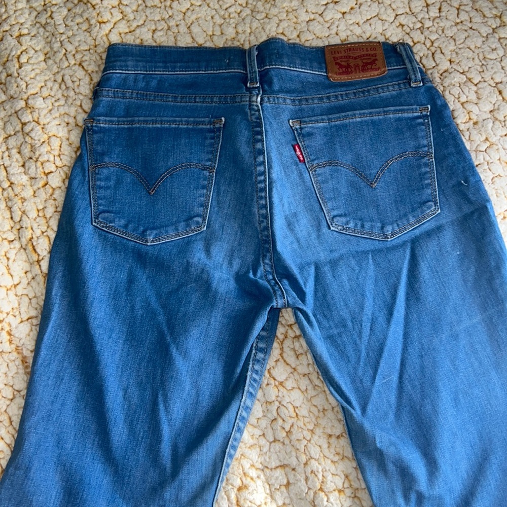 LEVI JEANS
